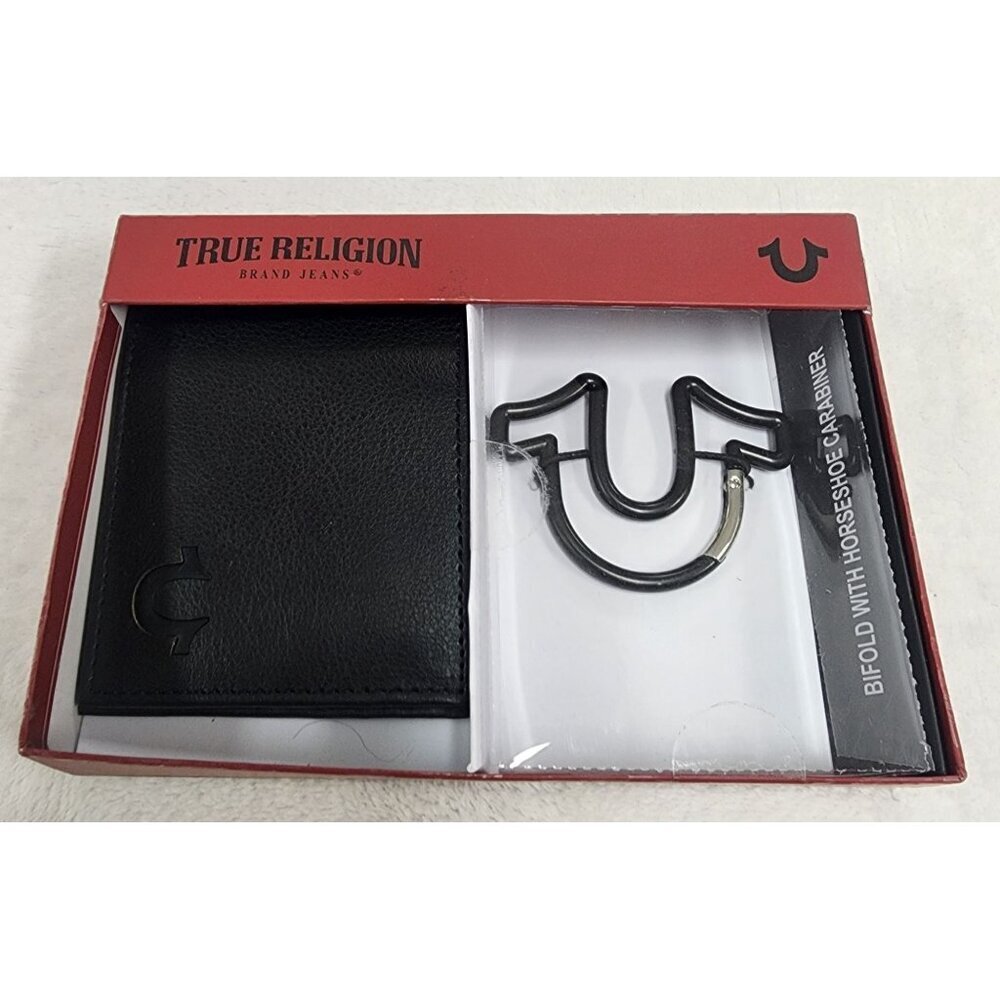 NEW True Religion Men's Genuine Leather Black Bifold Wallet w/ Carabiner